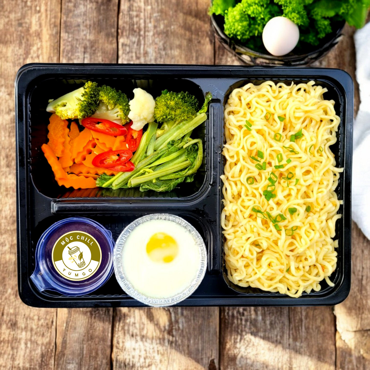 Mì trộn sợi khoai tây + Trứng hấp + Rau